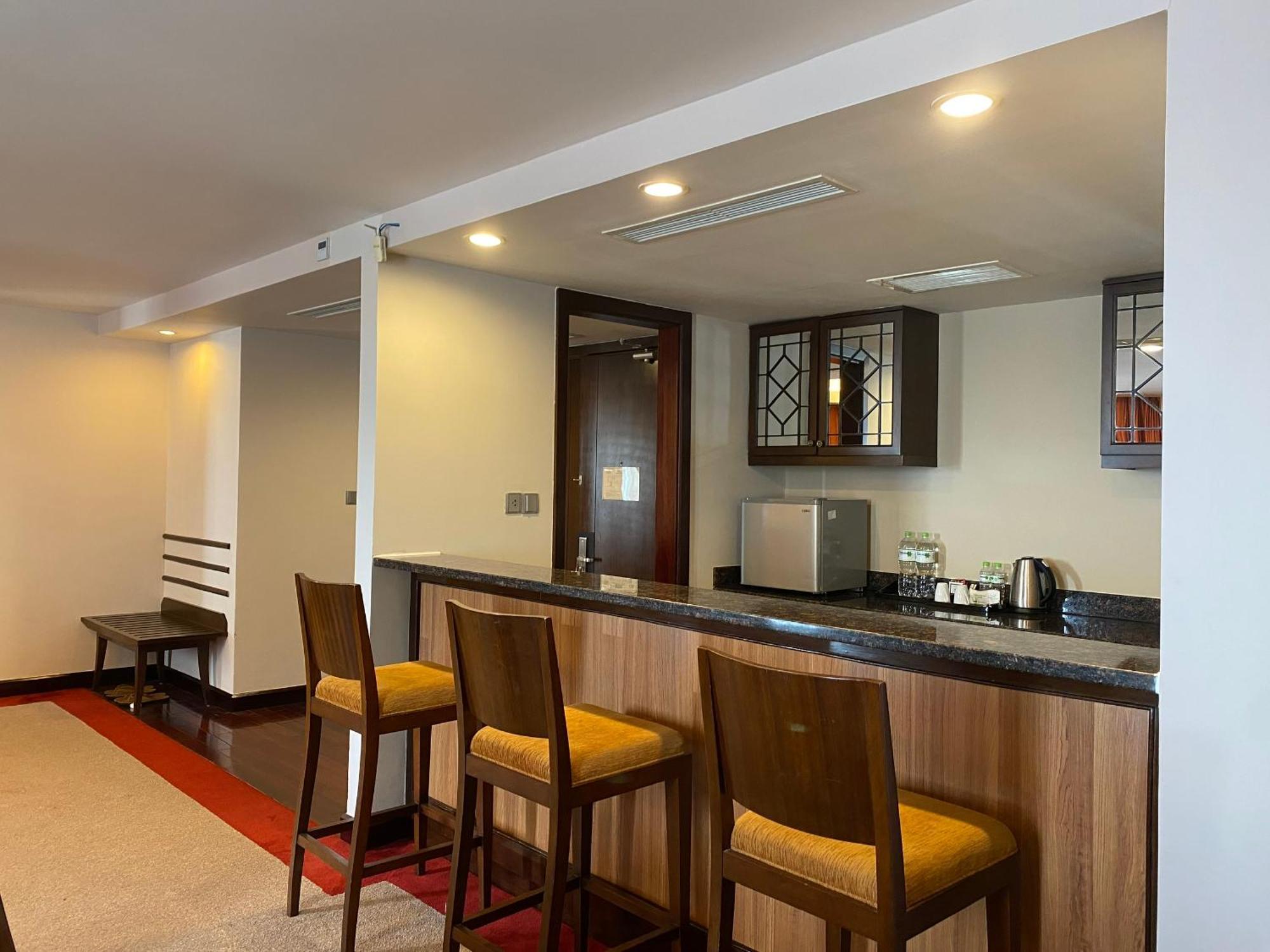 Muong Thanh Holiday Hue Hotel חדר תמונה