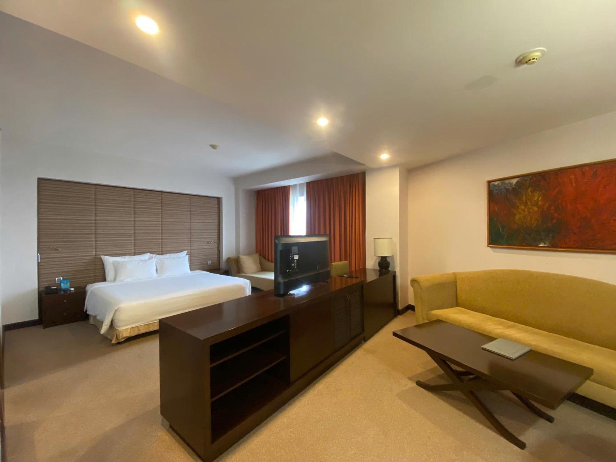 Muong Thanh Holiday Hue Hotel חדר תמונה