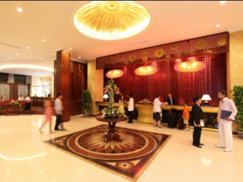 Muong Thanh Holiday Hue Hotel מראה חיצוני תמונה