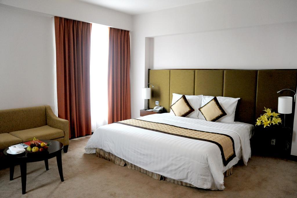 Muong Thanh Holiday Hue Hotel מראה חיצוני תמונה