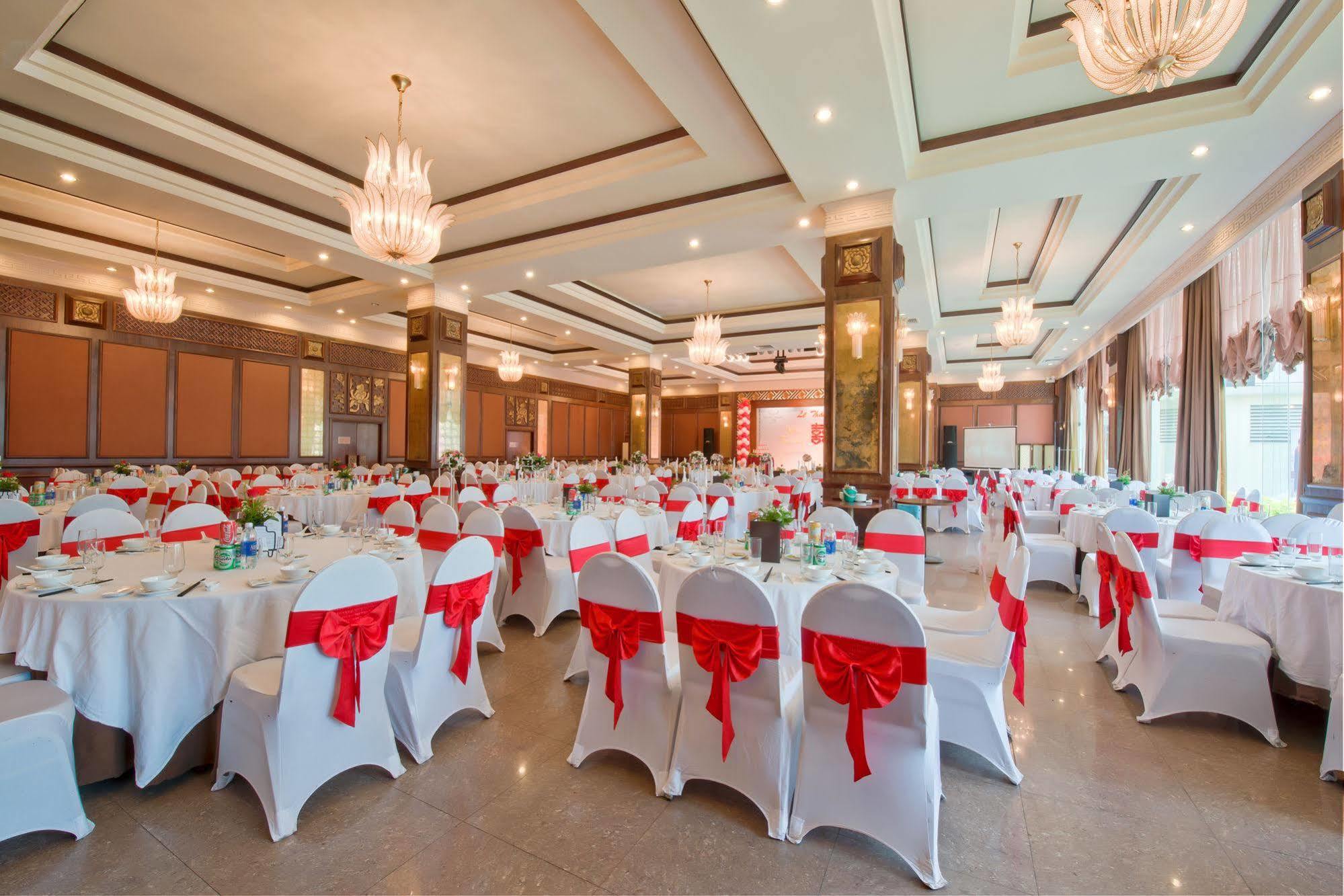 Muong Thanh Holiday Hue Hotel מראה חיצוני תמונה