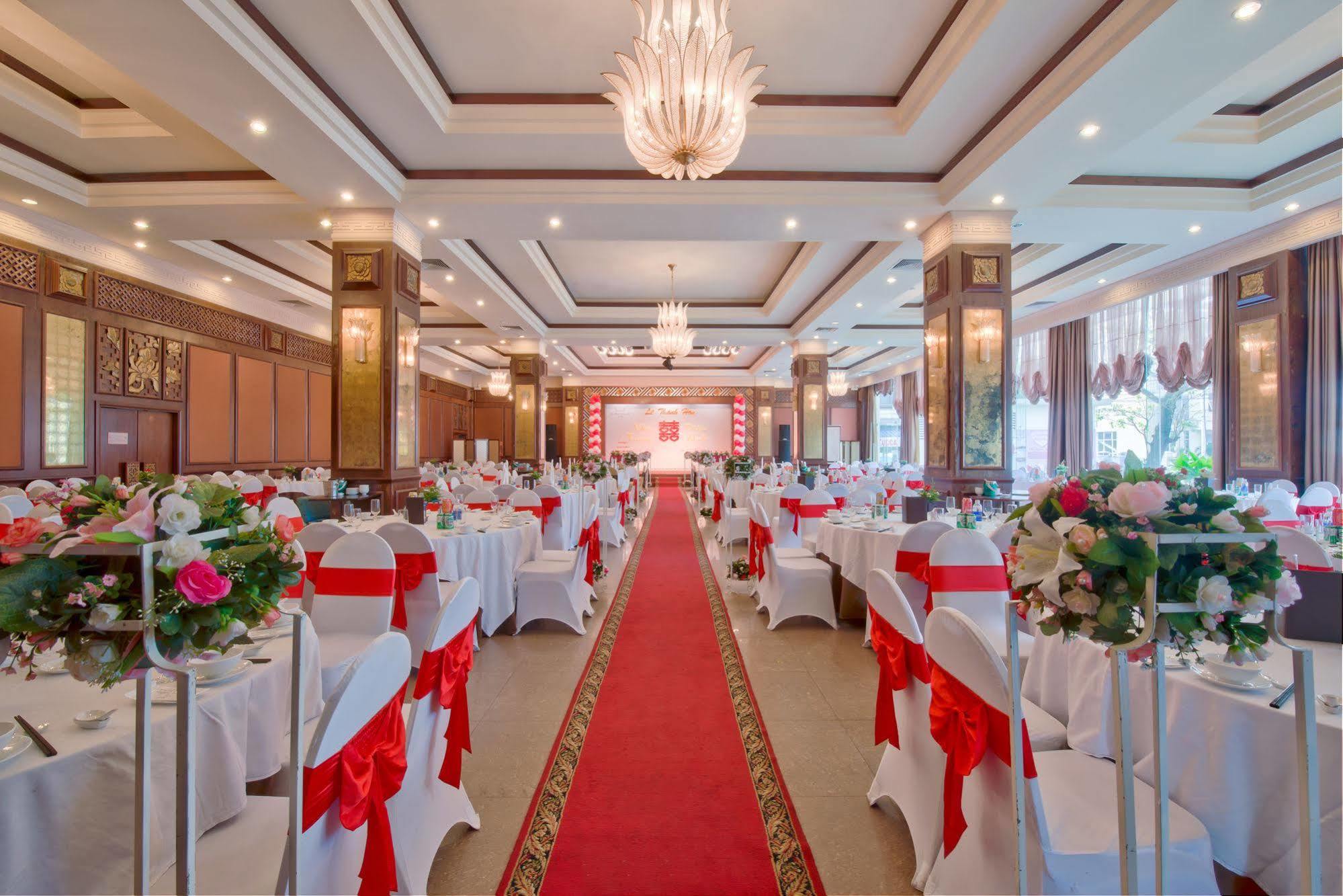 Muong Thanh Holiday Hue Hotel מראה חיצוני תמונה