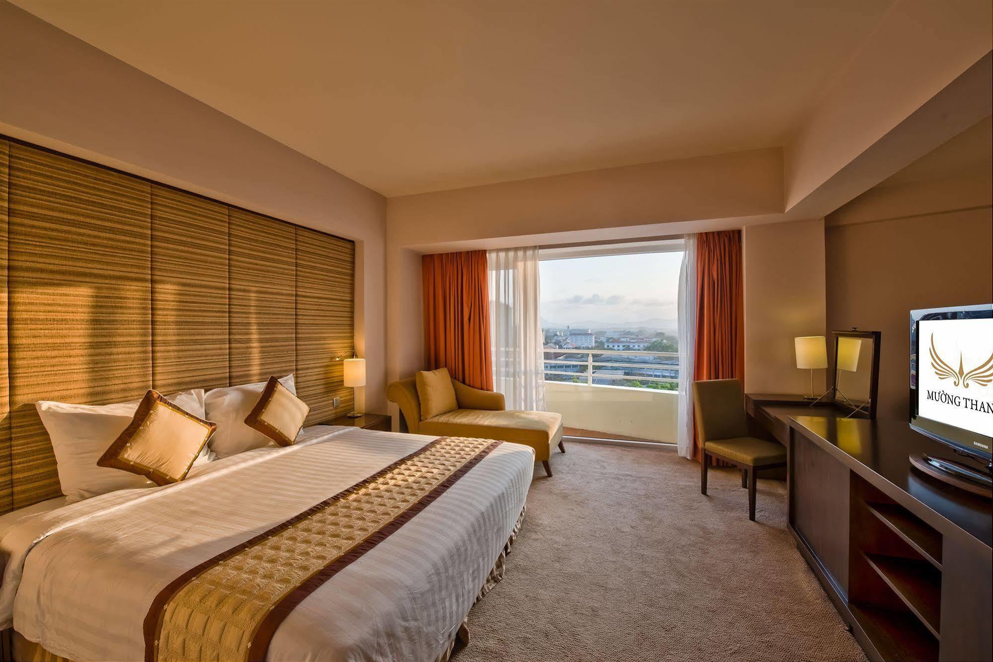 Muong Thanh Holiday Hue Hotel מראה חיצוני תמונה
