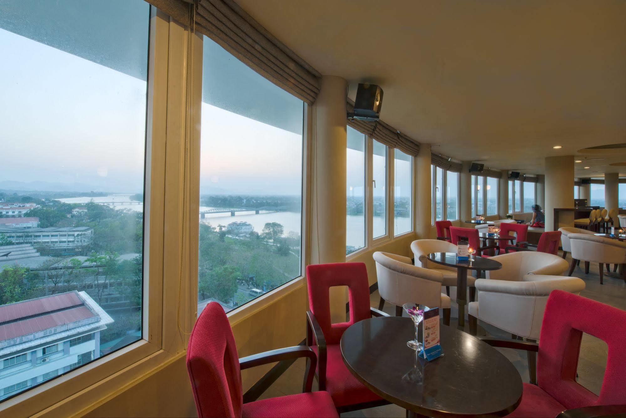 Muong Thanh Holiday Hue Hotel מראה חיצוני תמונה